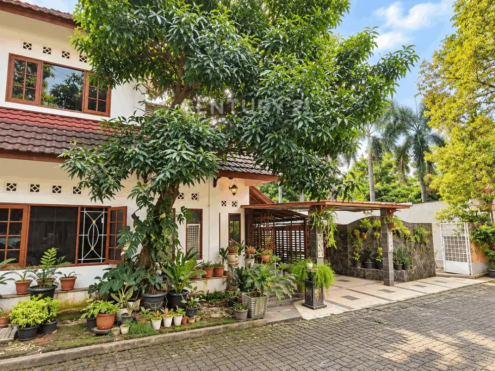 Dijual 2 Rumah Ada Kolam Renang Di Cilandak Jakarta Selatan