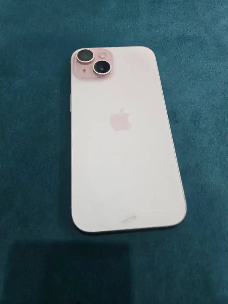 Iphone 15 128gb resmi ibox se indonesia