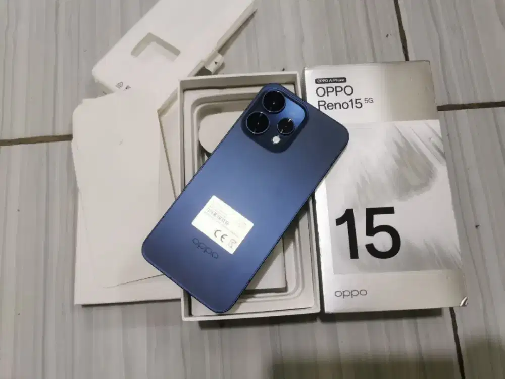 Oppo Reno 15 5G
Ram 8/256