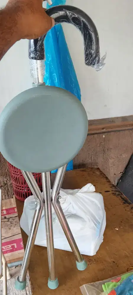 Kursi lipat atau kursi shalat