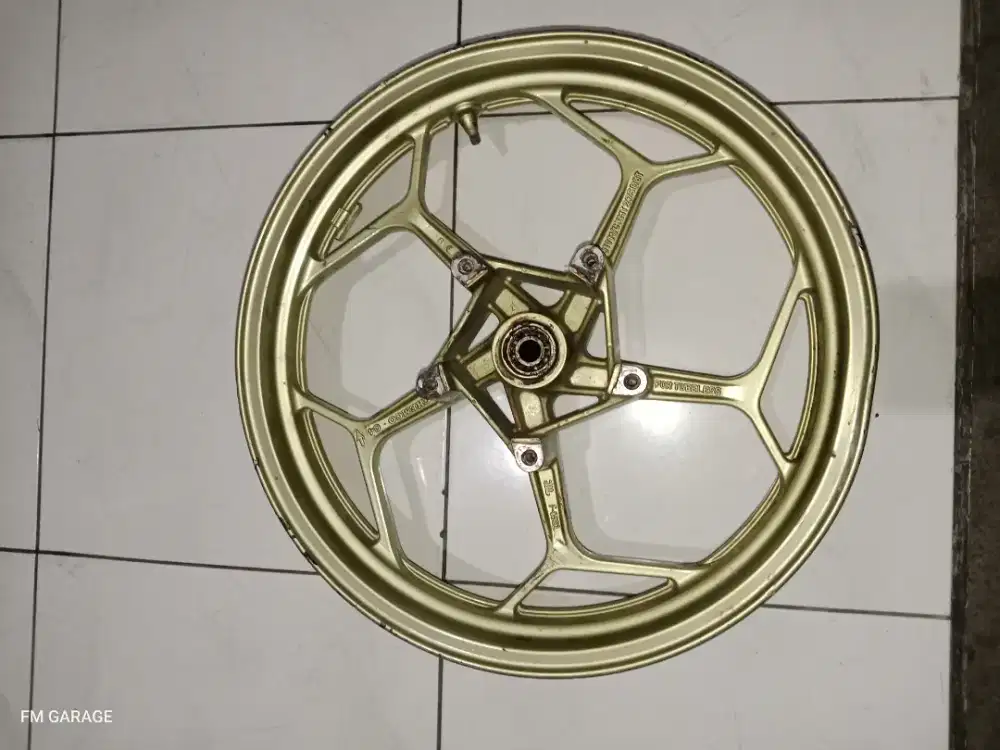 Velg depan ninja 250 fi z250