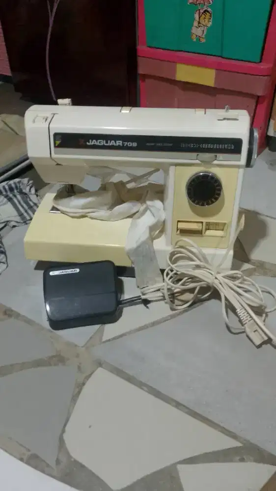 Mesin jahit jaguar 709