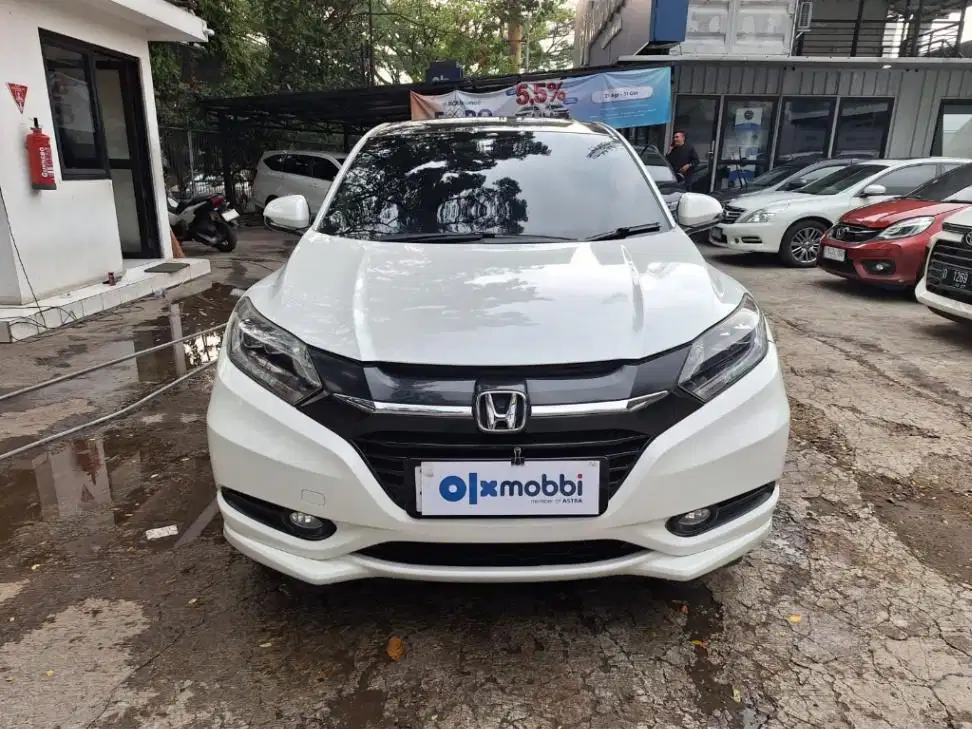 LOW DP Honda HR-V 1.8 Prestige Bensin-AT 2016 YBE