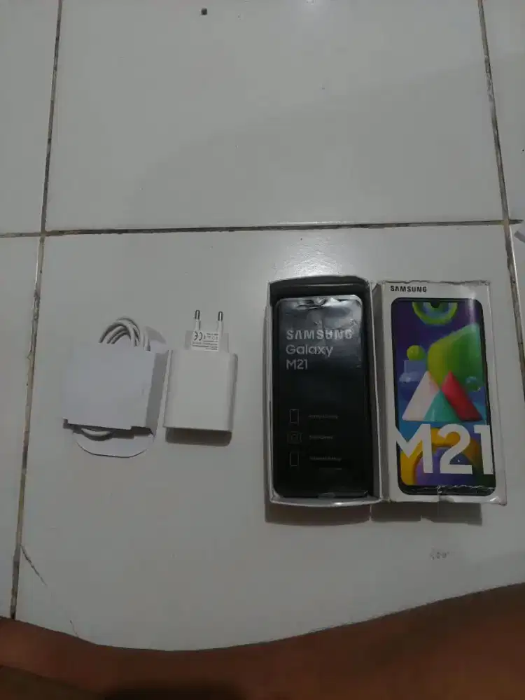 Samsung m21 lengkap box dan charger mulus