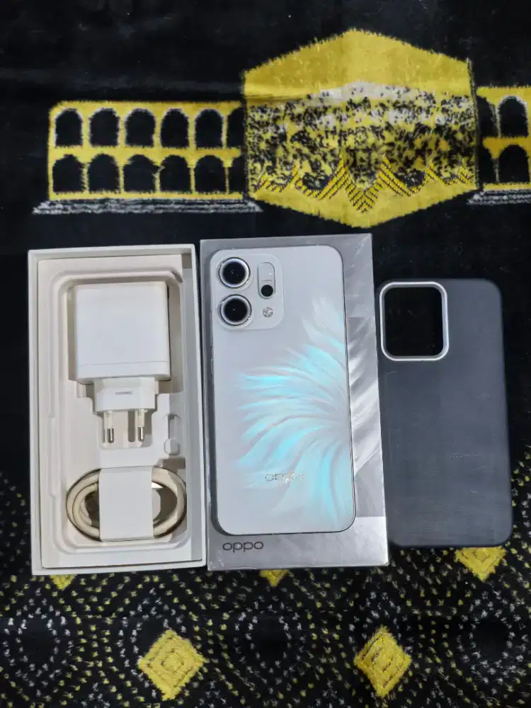 OPPO Reno 14 5G RAM 12/256GB Garansi 9 Bulan