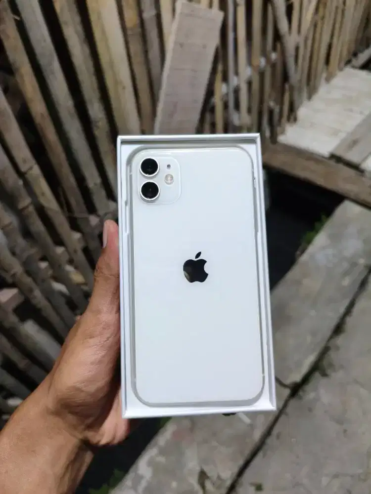 iPhone 11 64Gb resmi beacukai