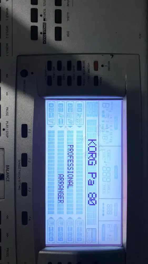 Keyboard KORG pa80