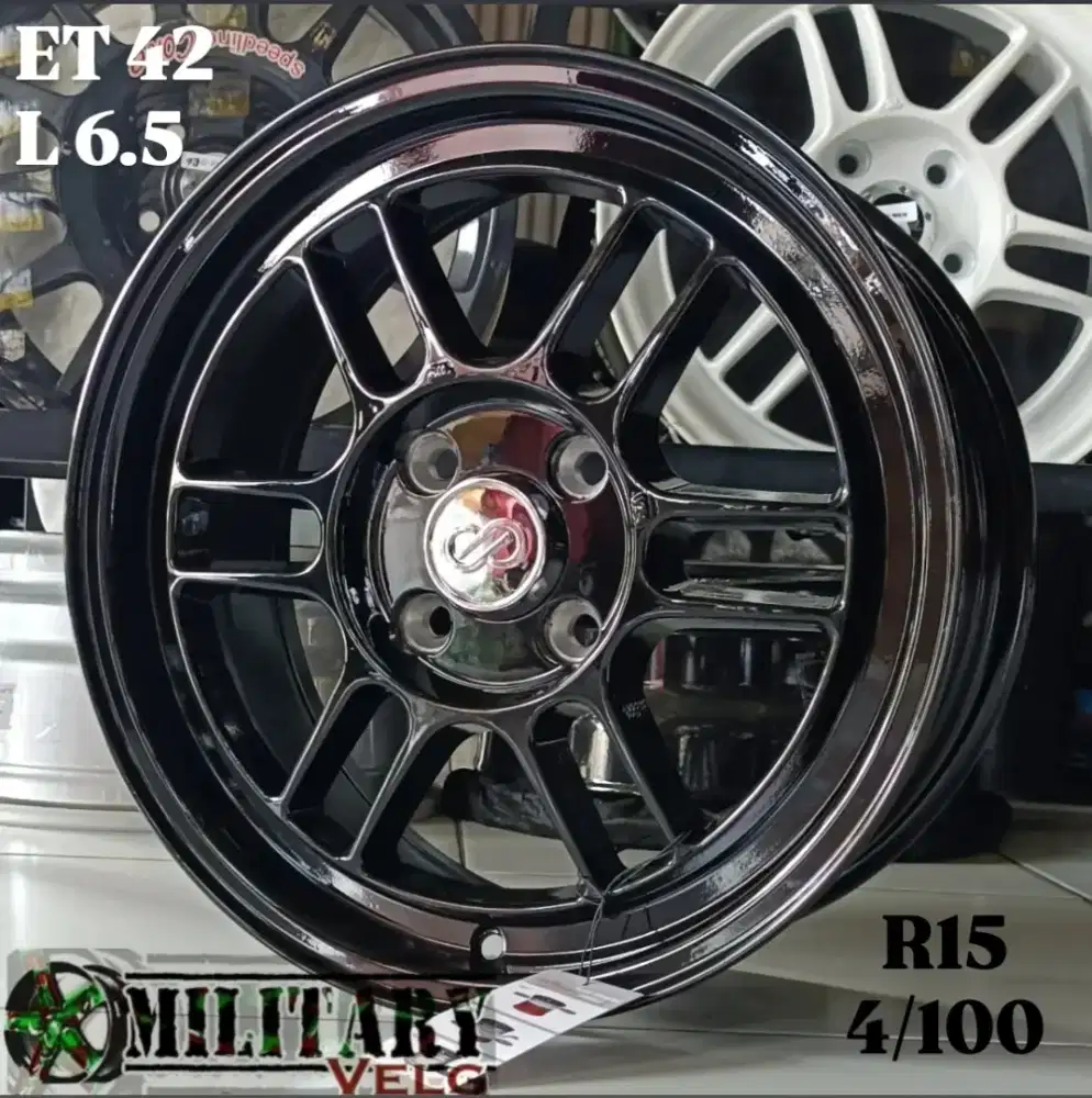 Enkei RPF1 FACE2 Flowforming R15 Blackglossy