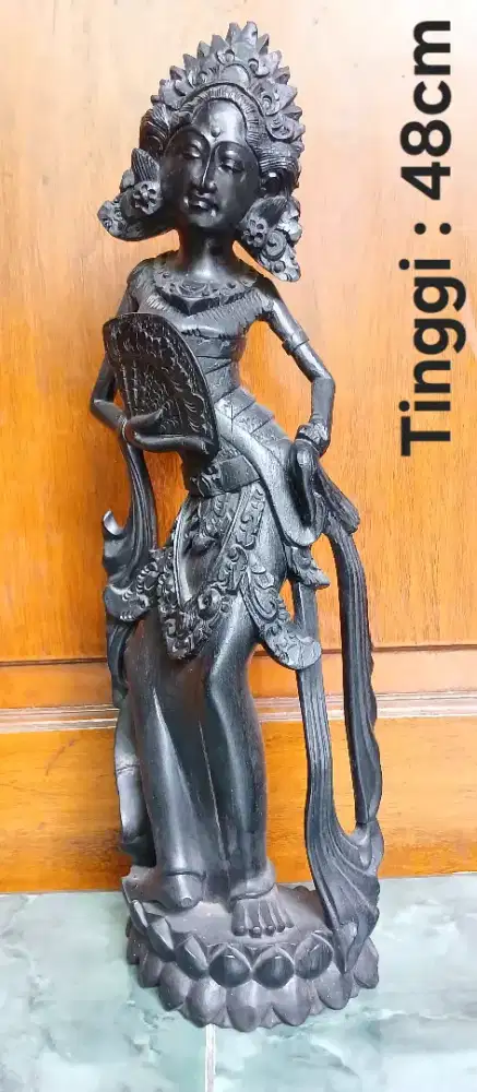 PATUNG PENARI BALI