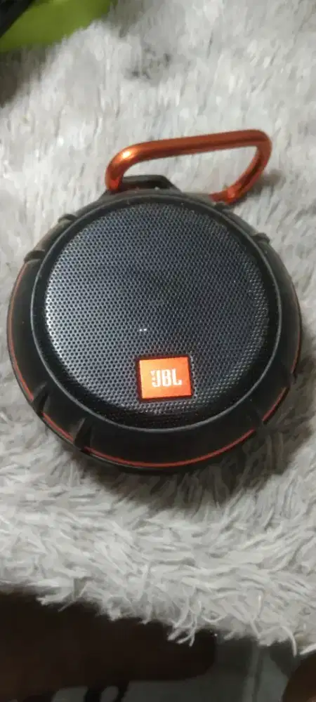 Speaker bluetooth
