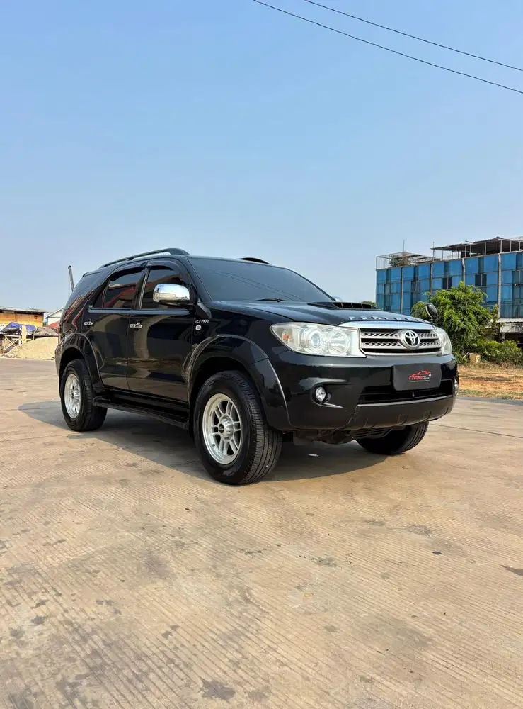 Toyota Fortuner 2.7 G Luxury 2010 Automatic ( Hitam Metalik )