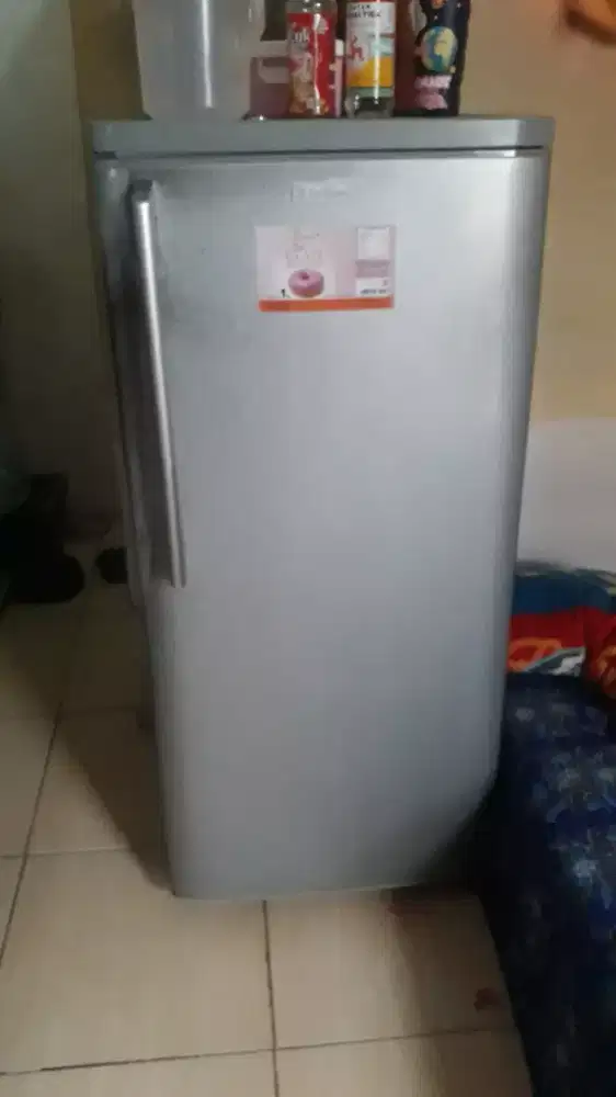 kulkas 1 pintu electrolux normal n beku