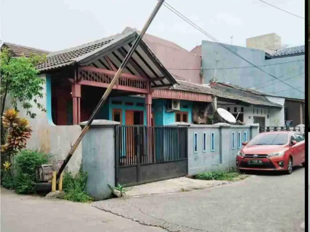 Jual rumah hook di perum Villa Pertiwi, Jl. Raya Jakarta Bogor