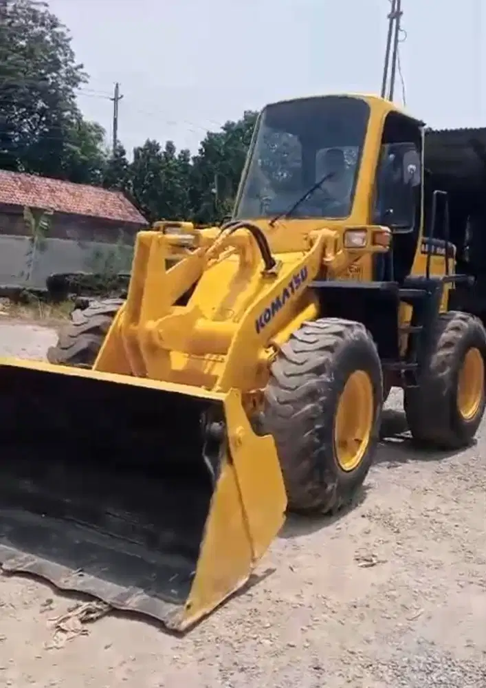WHEEL LOADER KOMATSU WA100-3