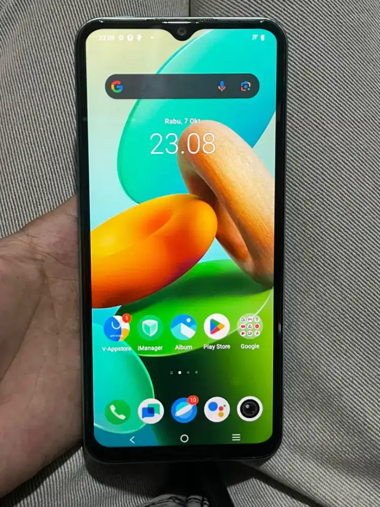 VIVO Y22 4/64 KELENGKAPAN HP DAN KABEL DATA