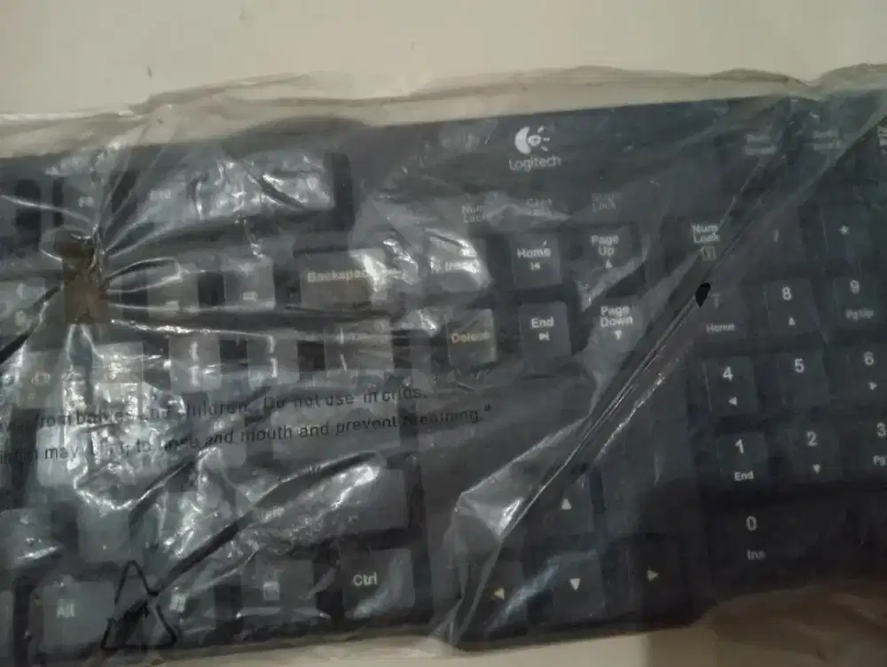 dijual keyboard komputer dekstop ps2 brand logitec