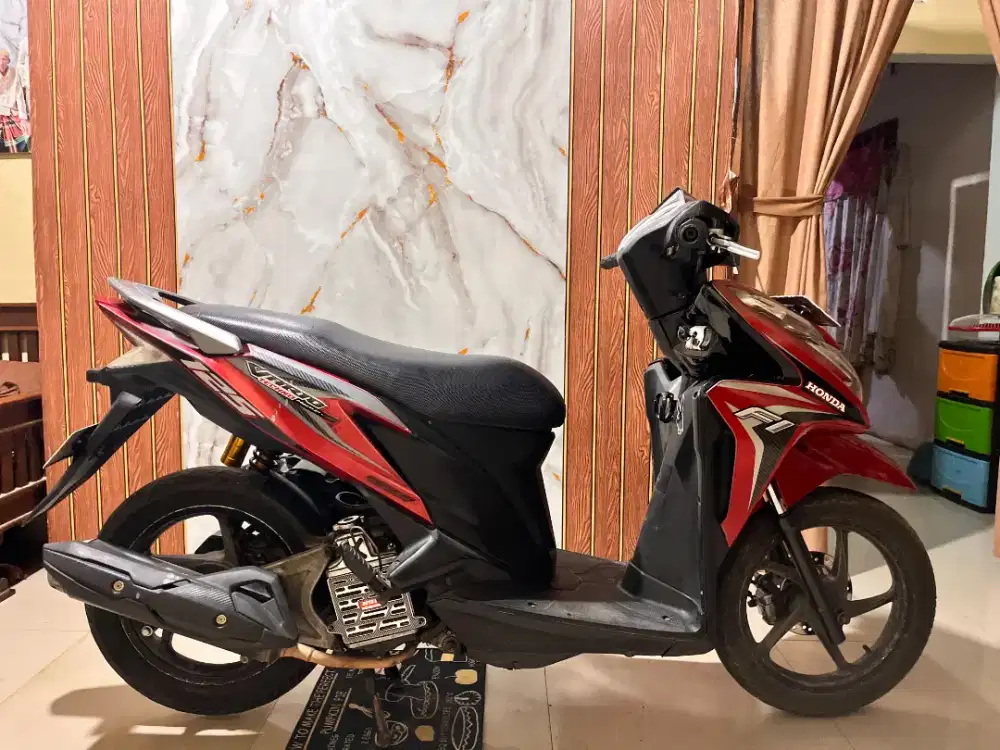 Jual Honda Vario kzr Thun 2014 surat lengkap