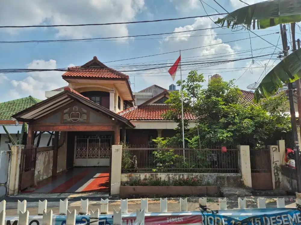 Dijual rumah di Kompleks Depag Kedoya Jakarta Barat