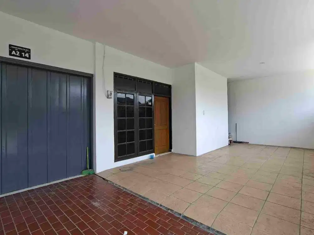 Disewakan segera rumah siap huni lokasi sangat strategis di Taman Kopo Indah 1