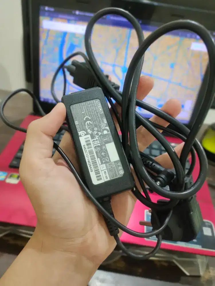 Charger cas laptop Axioo mybook pro K3 K5 K7 second bekas