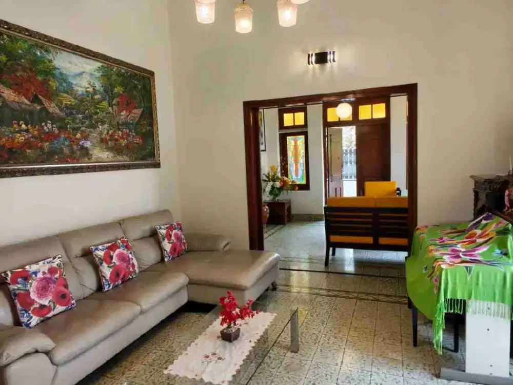 Dijual Rumah Luas Di Taman Slamet Malang