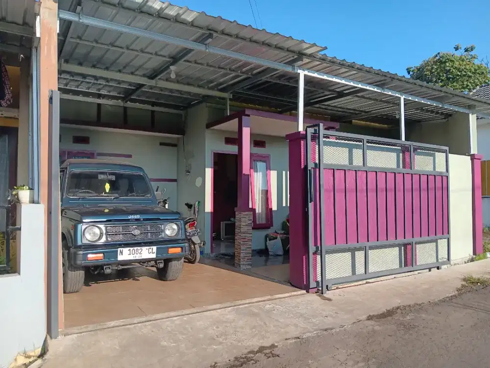 Rumah pojok siap huni