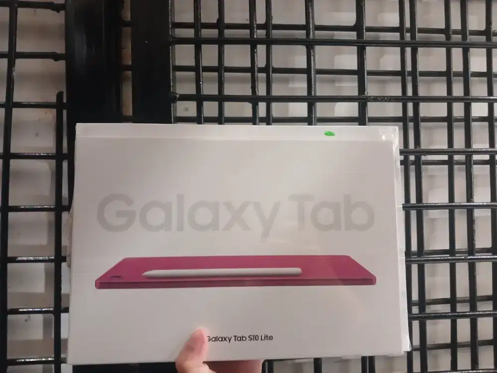 samsung galaxy tab S10lite red