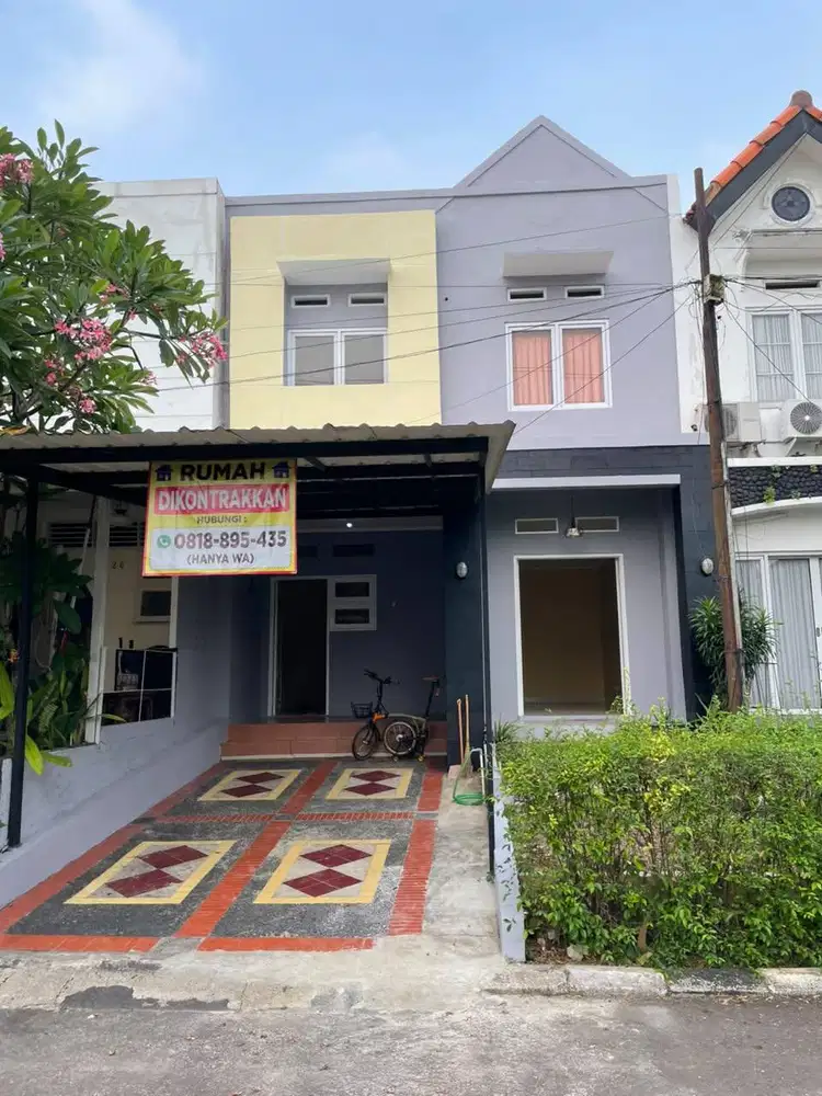 Disewakan Rumah 2 Lantai - 4 KT/3KM - LT 98 / LB 120