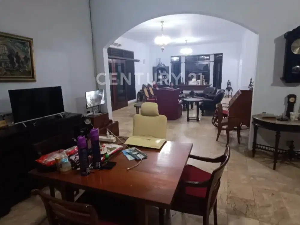 Dijual Rumah Lama Super Strategis Di Cempaka Putih Tengah