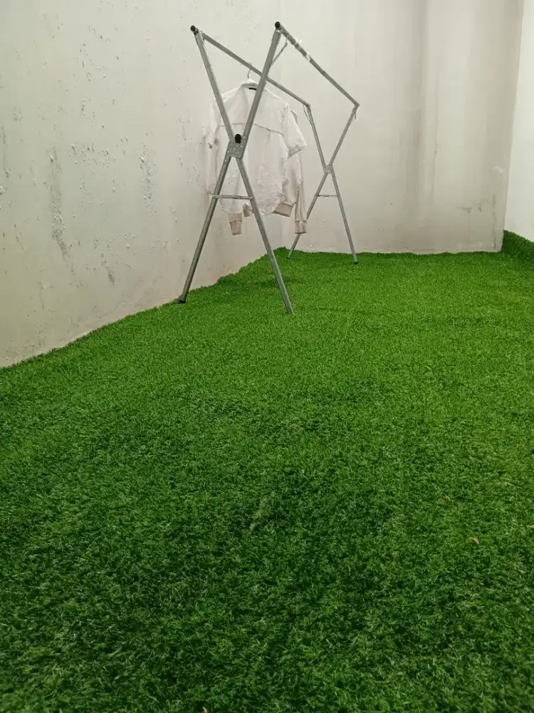 RUMPUT SINTETIS UNTUK SEGALA MACAM DEKORASI RUMAH DAN KANTOR