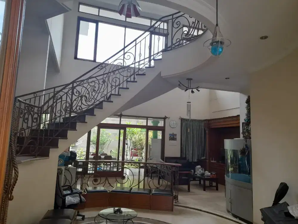 Rumah Mewah Terawat di Kurdi Tengah Kota