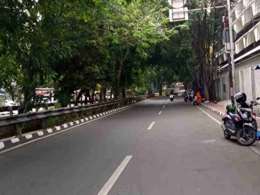 ruko sewa sunter garden uk 5x32 m2, 5 Lt, hadap timur, shgb, ada lift barang