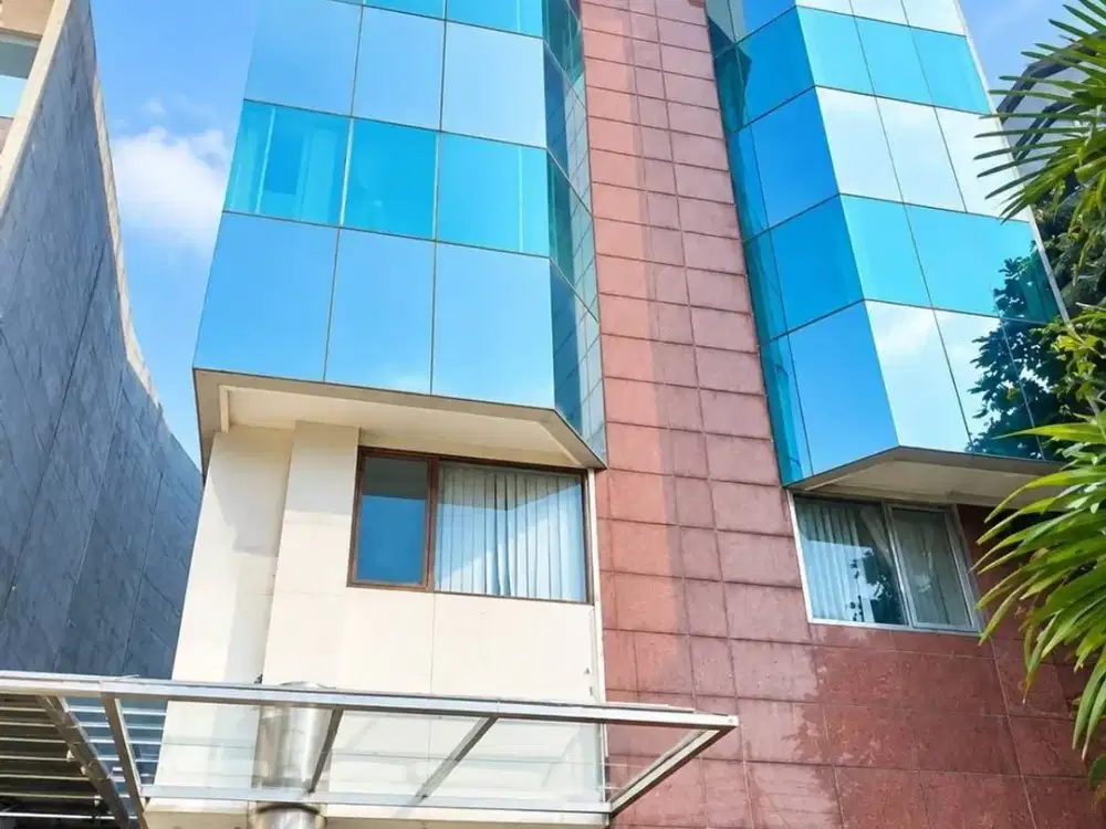 Dijual Cepat Bangunan Kantor 5 Lantai di Jakarta Pusat/kyo Area Gambir, Berada di Ring 1