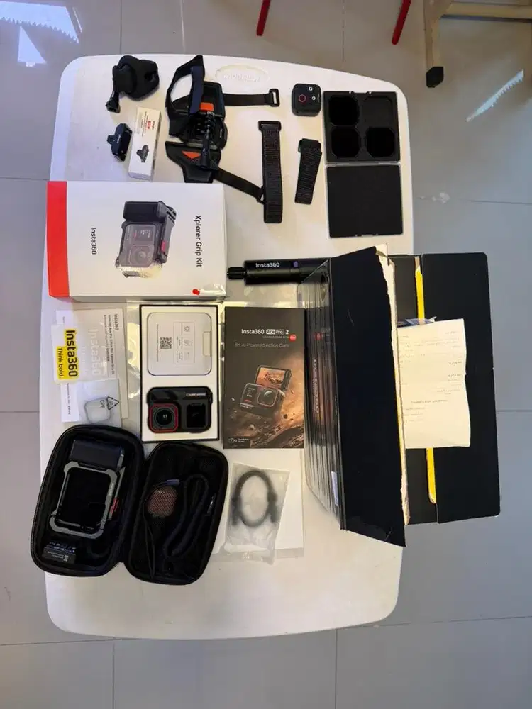 Insta 360 Ace Pro 2 Explorer Bundle Dual Battrei