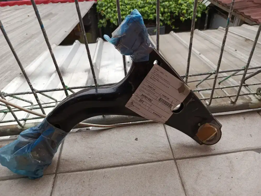 Dijual Lower arm mobil terios