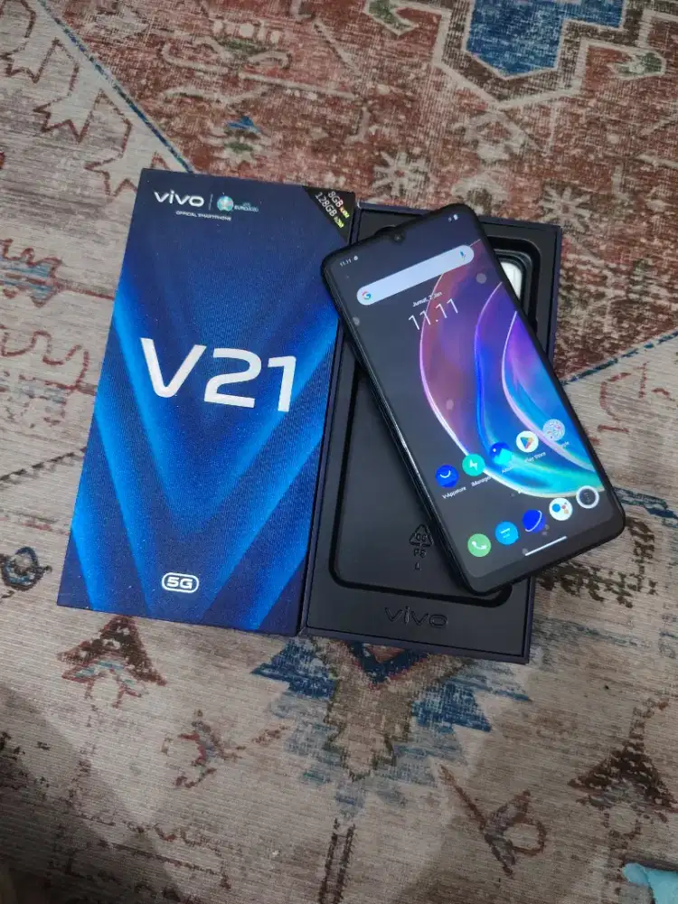 Vivo V21 5G Ram 8GB Internal 128Gb