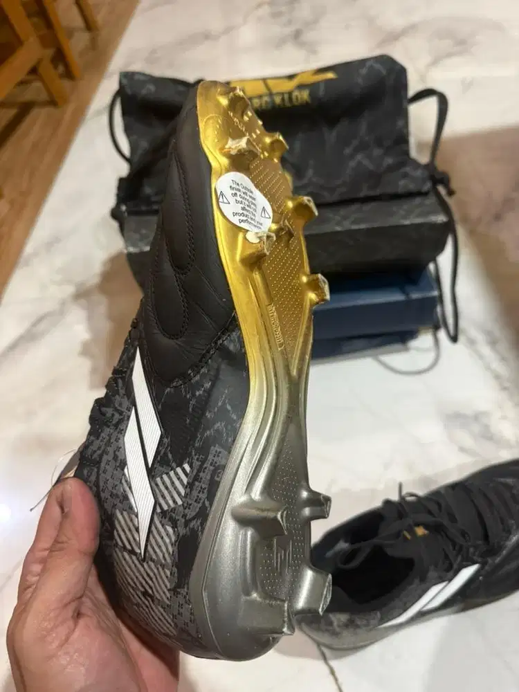 Sepatu Bola Mills Marc Klok AS Elite FG 45