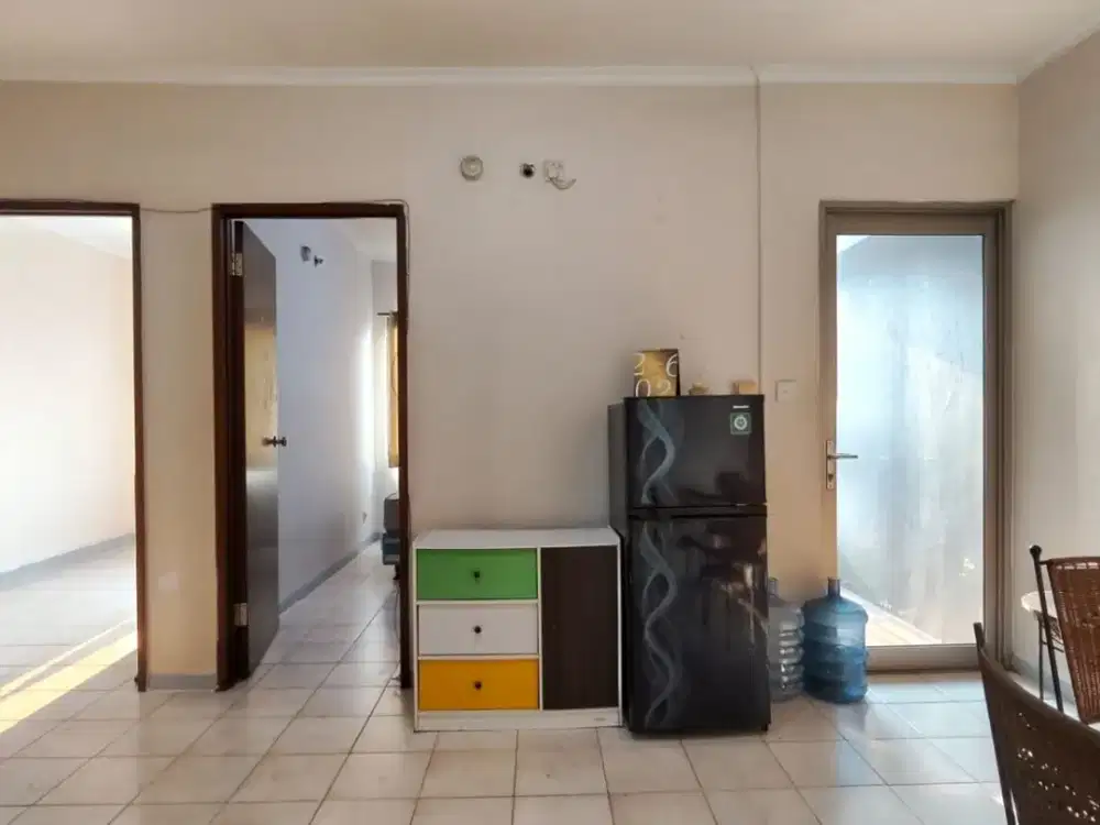 2 kamar tidur semi furnish harga murah SIAP HUNI Apt.Mediterania garden res 1 Tanjung Duren