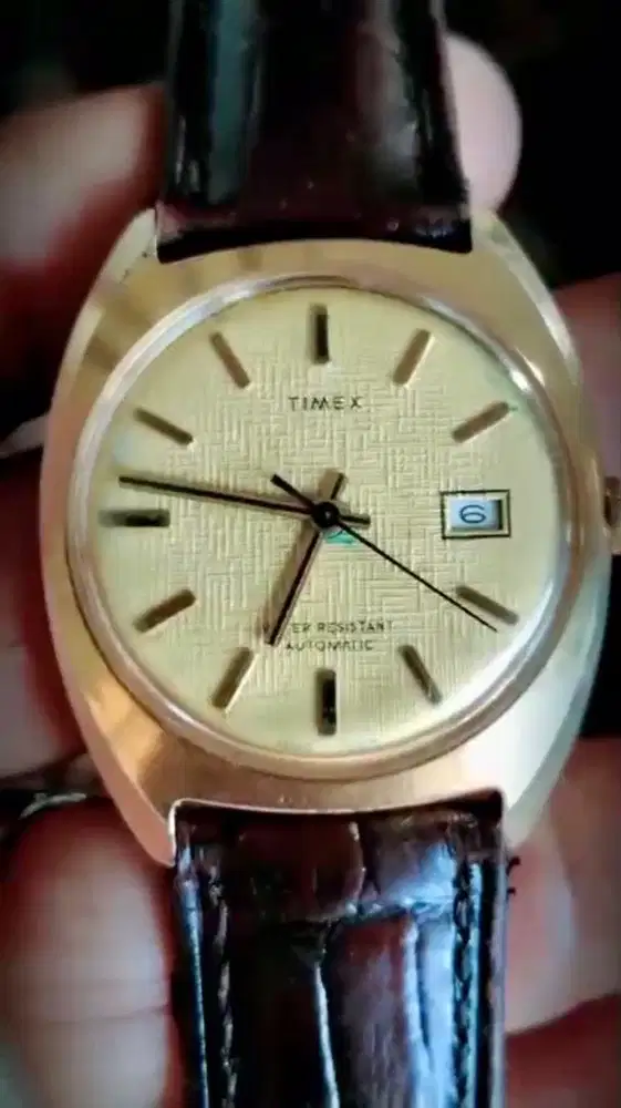 Timex Honeycomb Cushion Calender 1975. Original US Made.