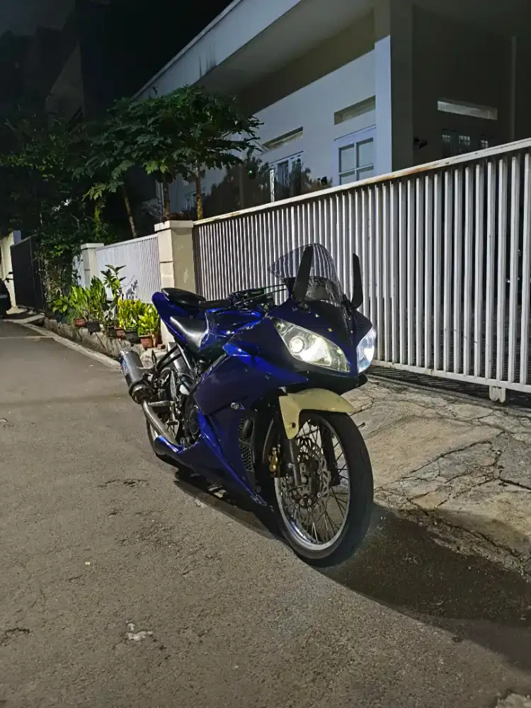 Yamaha R15 V2 yzf 2014