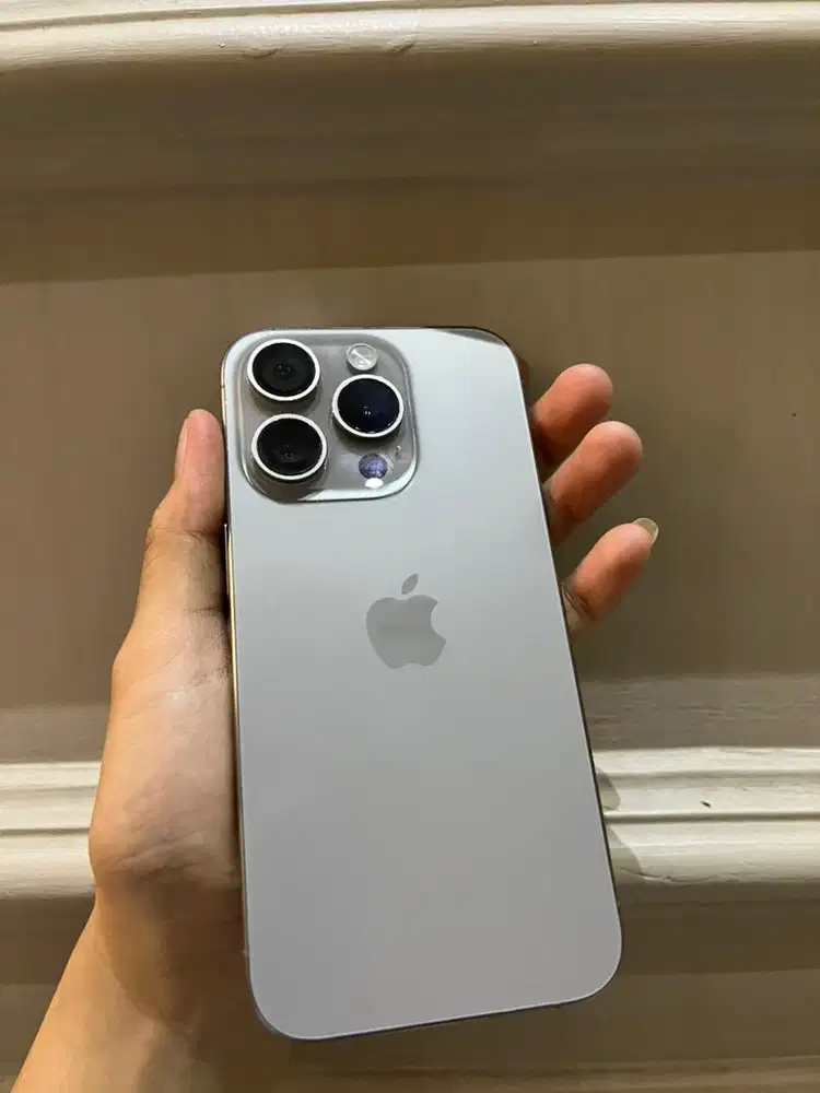 Jual iphone 15 Pro kondisi bagus beli store resmi digimap