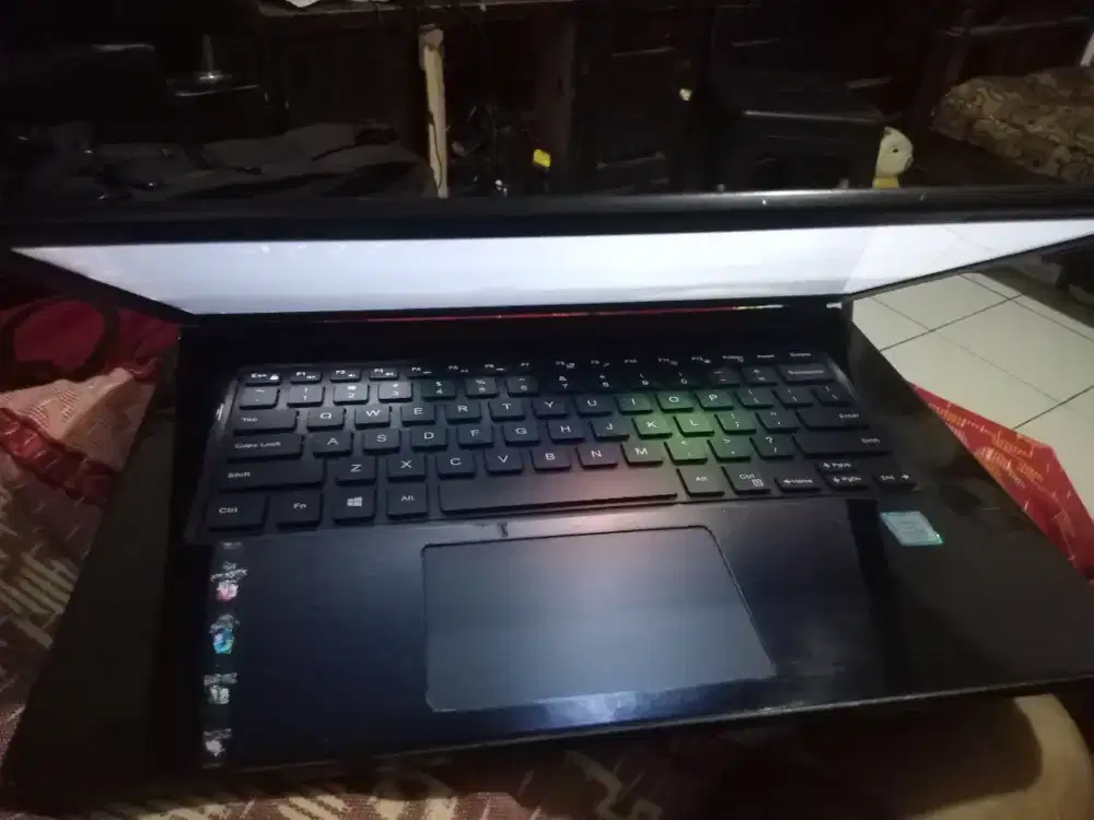 Laptop Dell gaming Core i5 gen8 double VGA siap pakai