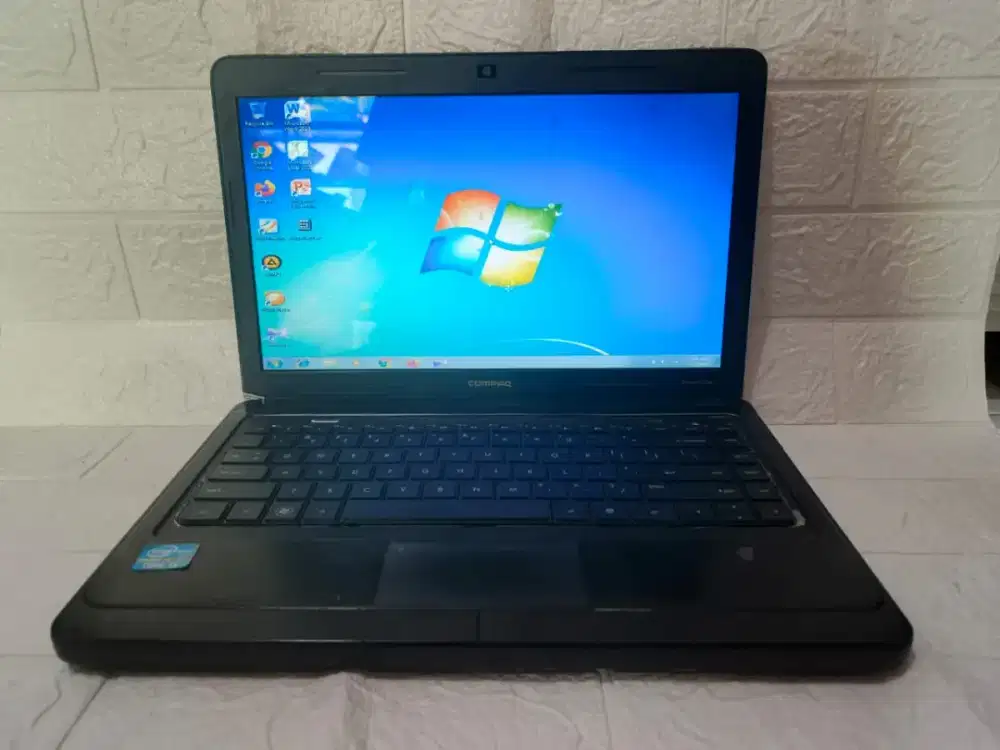 Laptop Hp Compaq core i3 ram 4