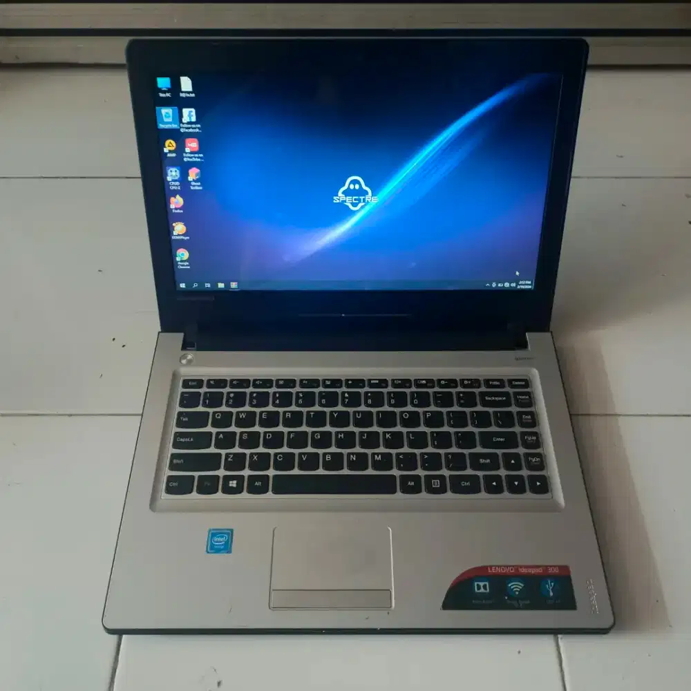 Laptop Lenovo Ideapad 300 slim