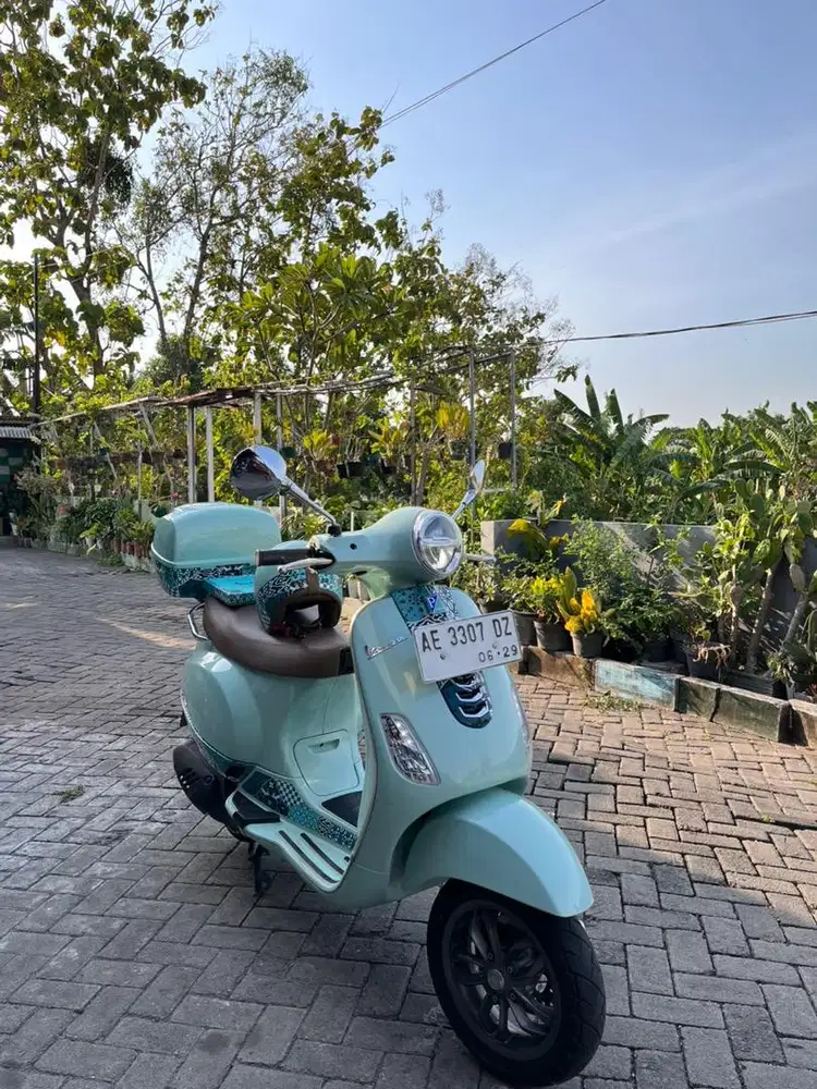 Dijual Vespa LX iget 125 (Batik Limited) 2024 Pmk Siap Pakai