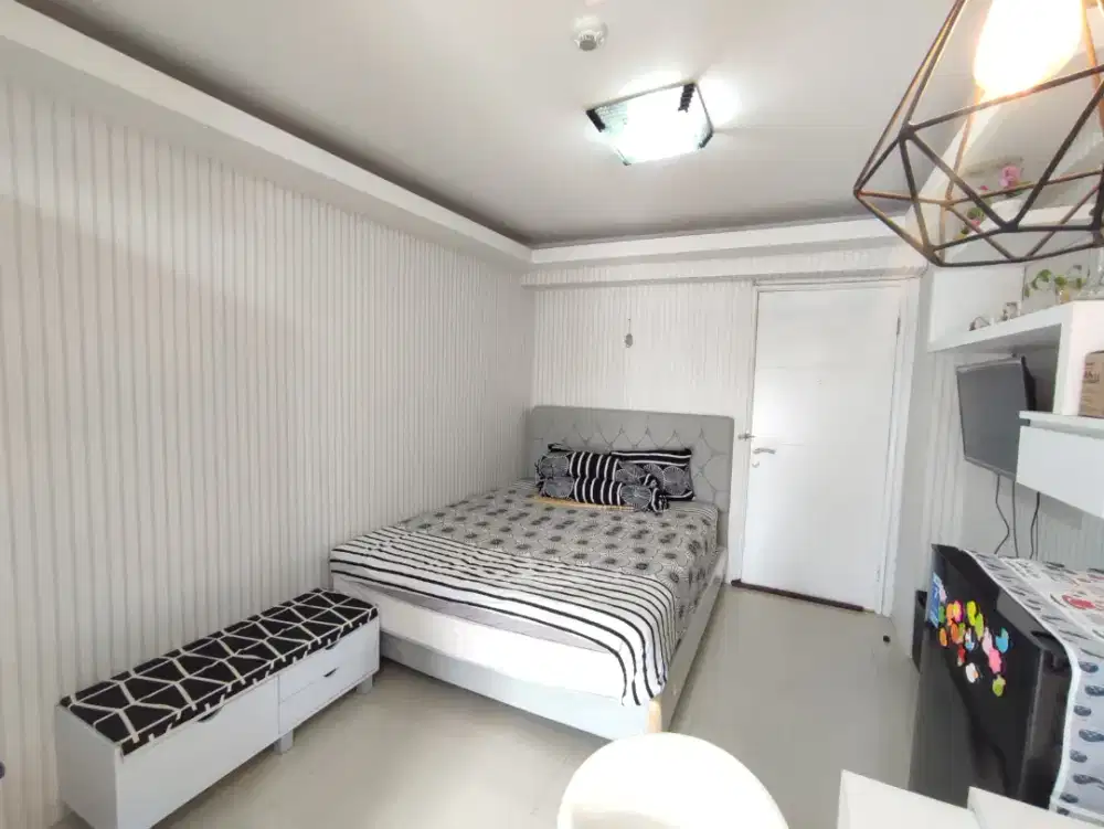 DISEWAKAN STUDIO FURNISHED ATAS MALL