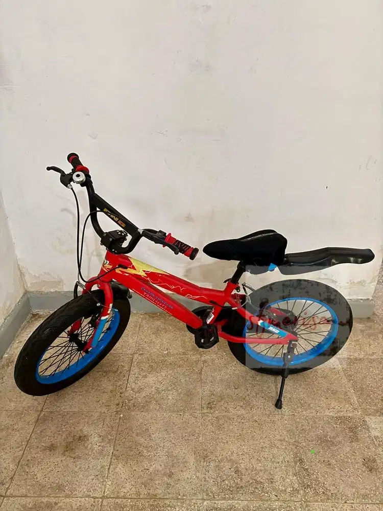 Sepeda Anak merk BNB ukuran 20inch warna Biru Merah