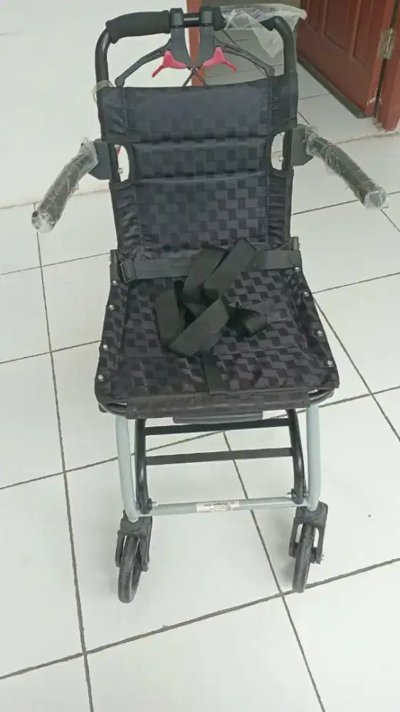 DIJUAL KURSI RODA/WHEELCHAIR TRAVEL