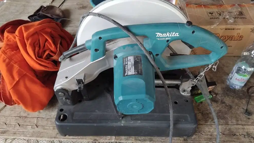 Di jual cepat kating duduk makita.kepakai 1 x pakai