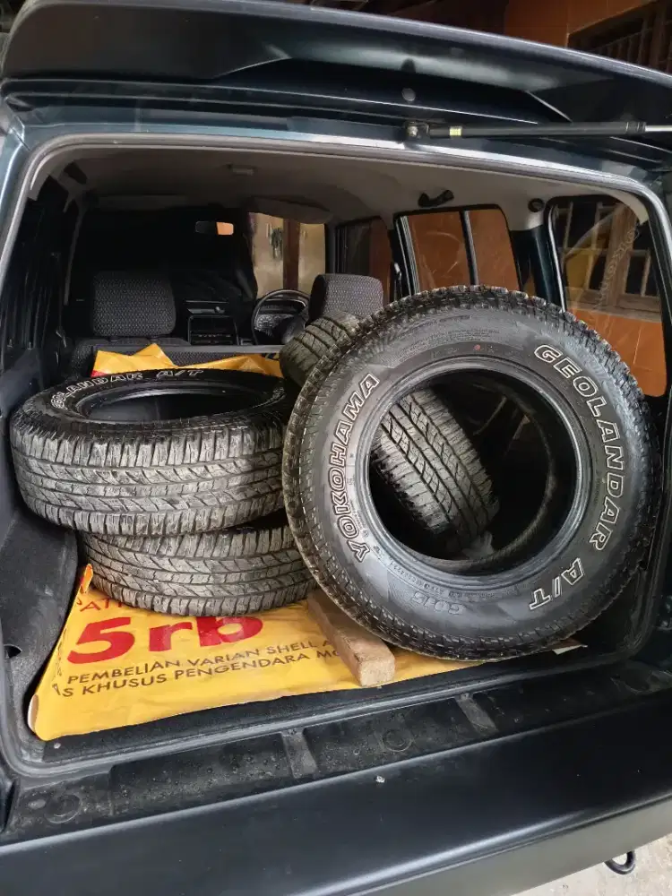 Ban yokohama geolandar a/t 235/70 R15 kndsi super tebel 95%